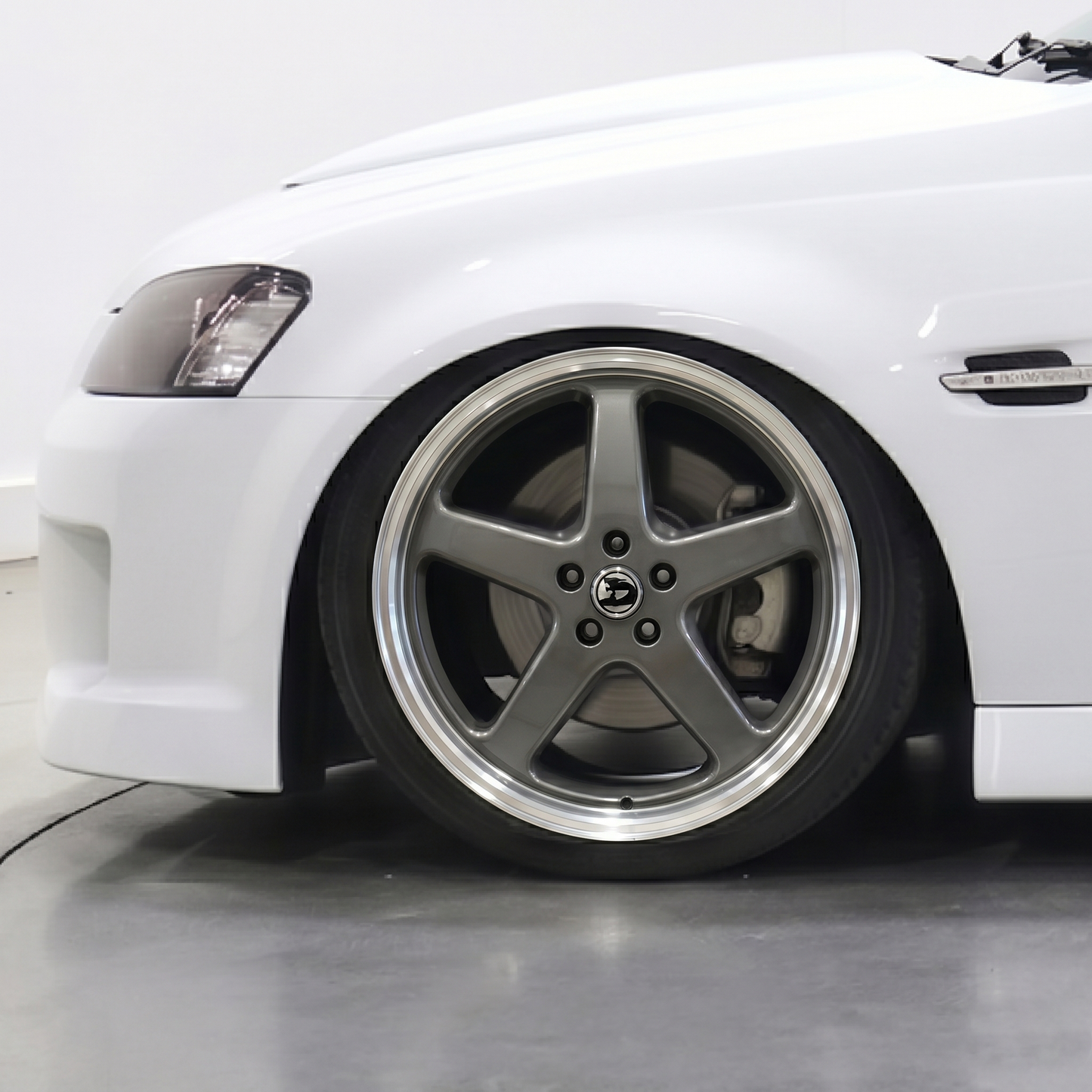 WALKY 22x9 - MX GREY MACHINED LIP (1pc)