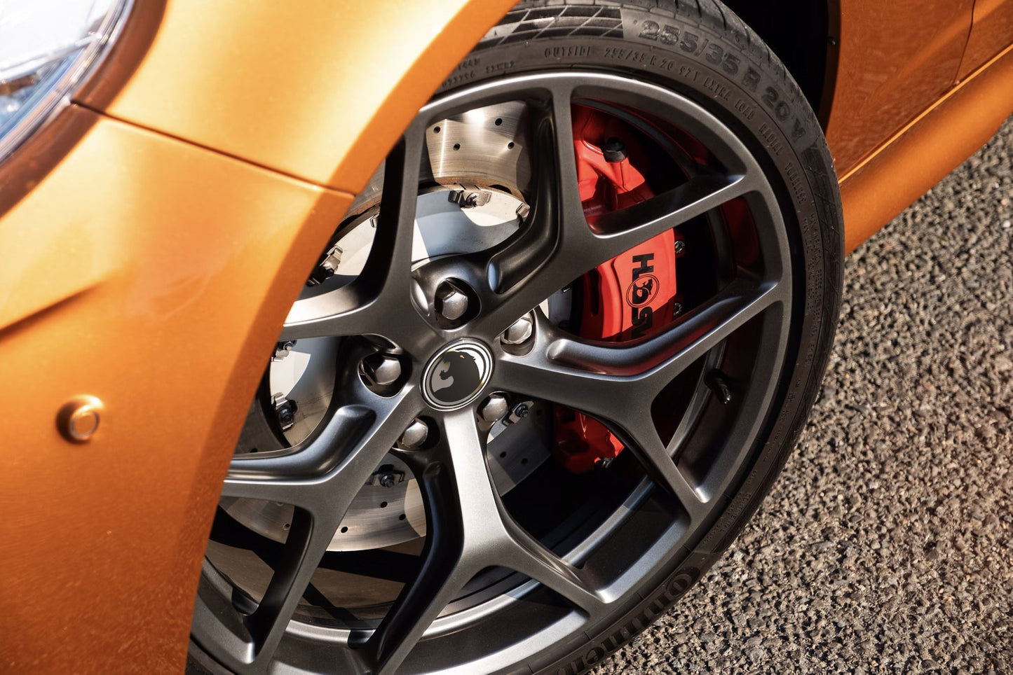 GTS-8 HSV Maloo GTS-R vehicle image 2