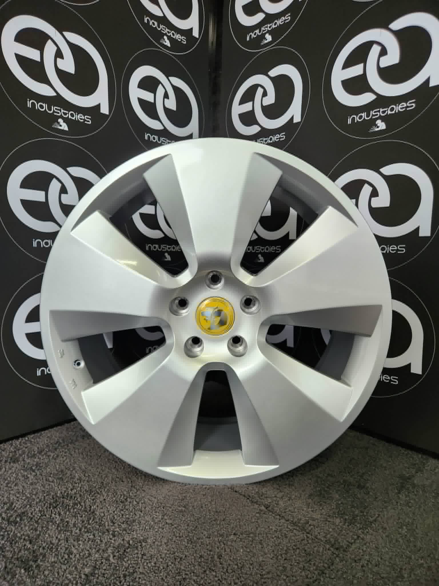 Holden Signature style silver wheel rim showroom view